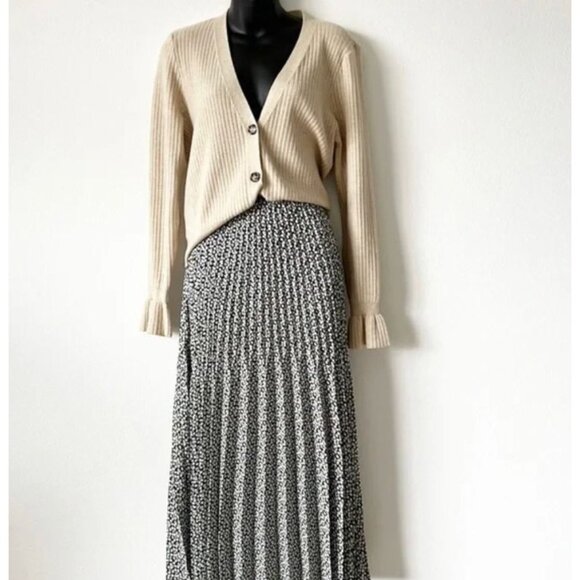 Max Studio Pleated Patterned Maxi Skirt Size Small - Picture 1 of 4